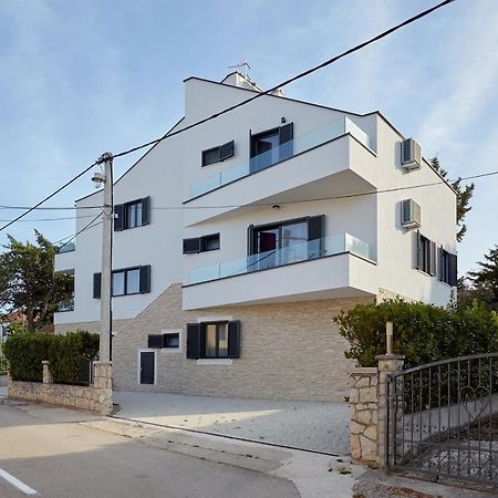 Apartments Nika Turanj Εξωτερικό φωτογραφία
