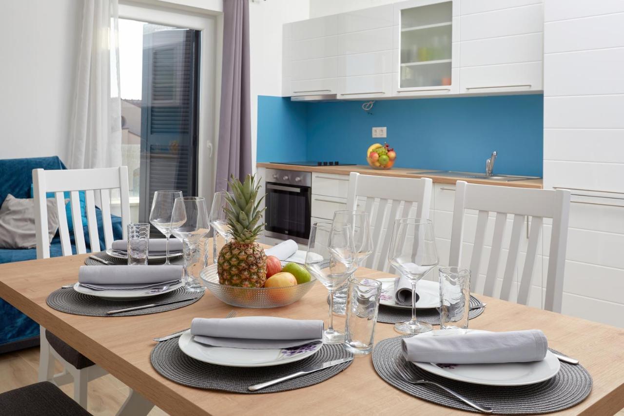 Apartments Nika Turanj Εξωτερικό φωτογραφία
