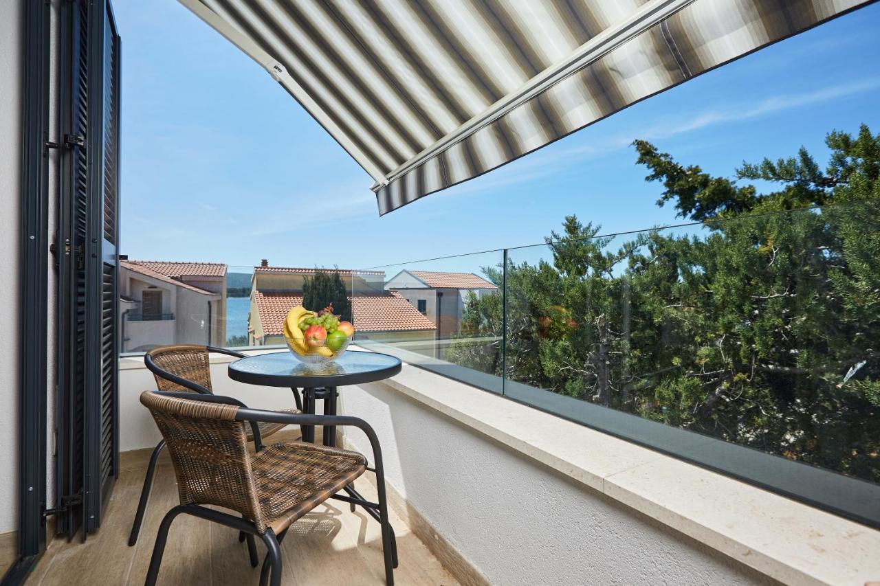 Apartments Nika Turanj Εξωτερικό φωτογραφία