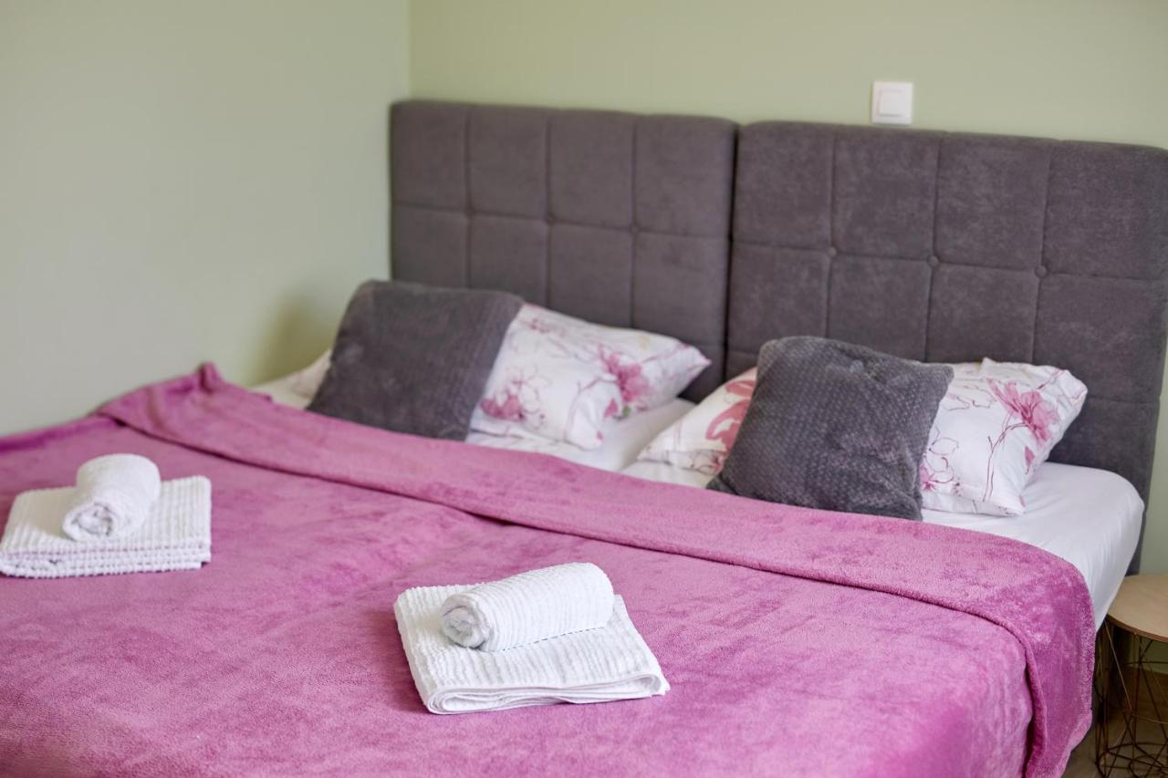 Apartments Nika Turanj Δωμάτιο φωτογραφία