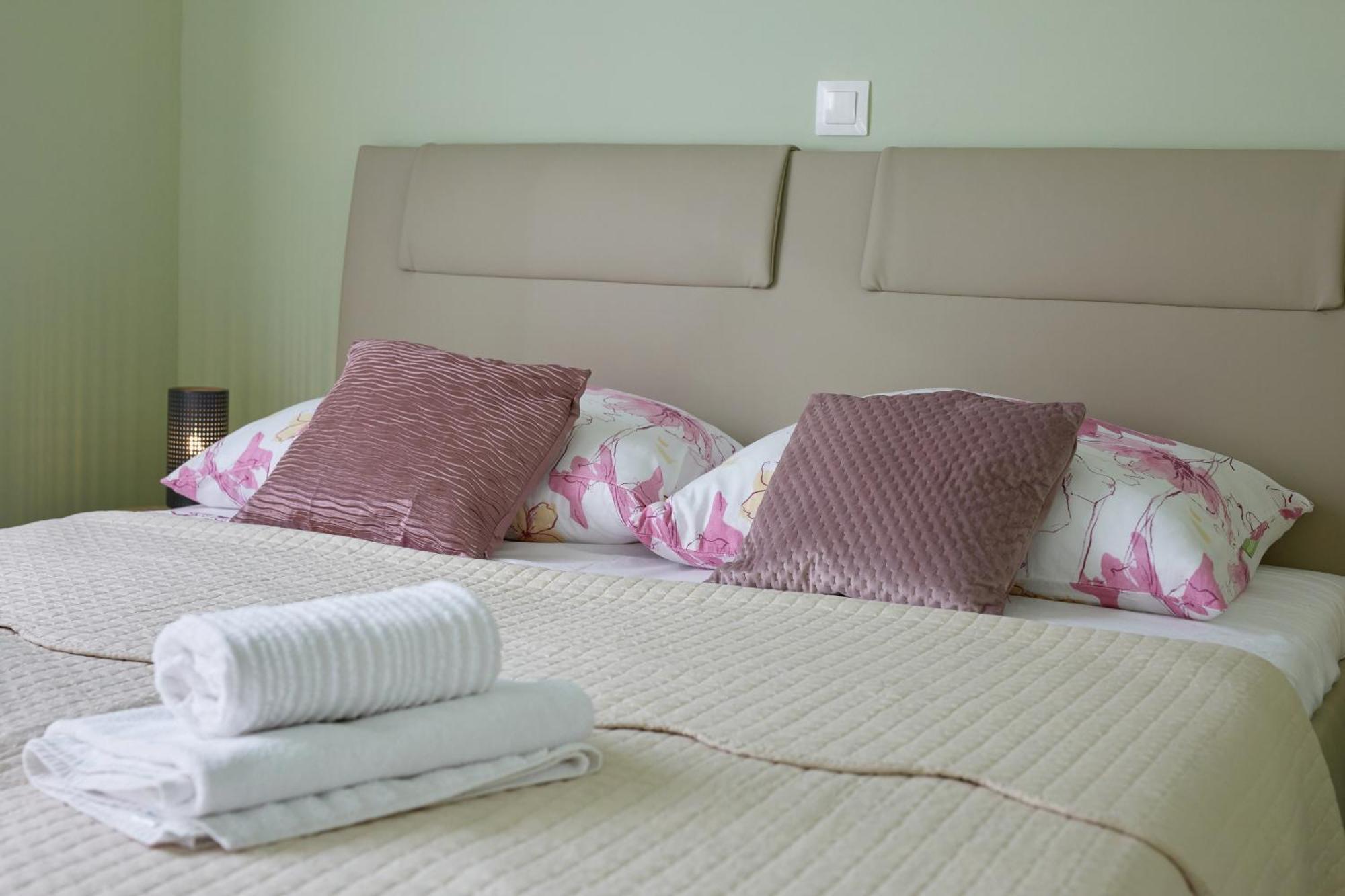 Apartments Nika Turanj Δωμάτιο φωτογραφία