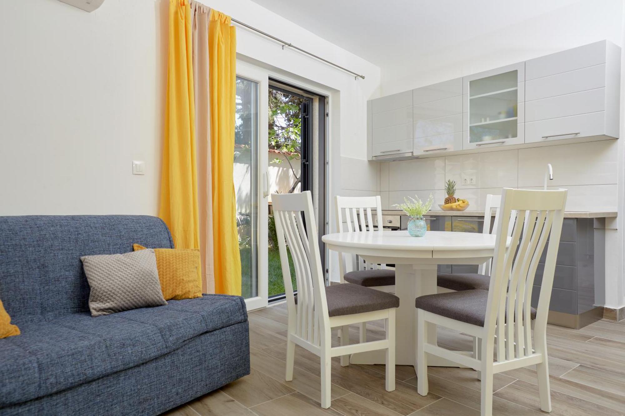 Apartments Nika Turanj Δωμάτιο φωτογραφία